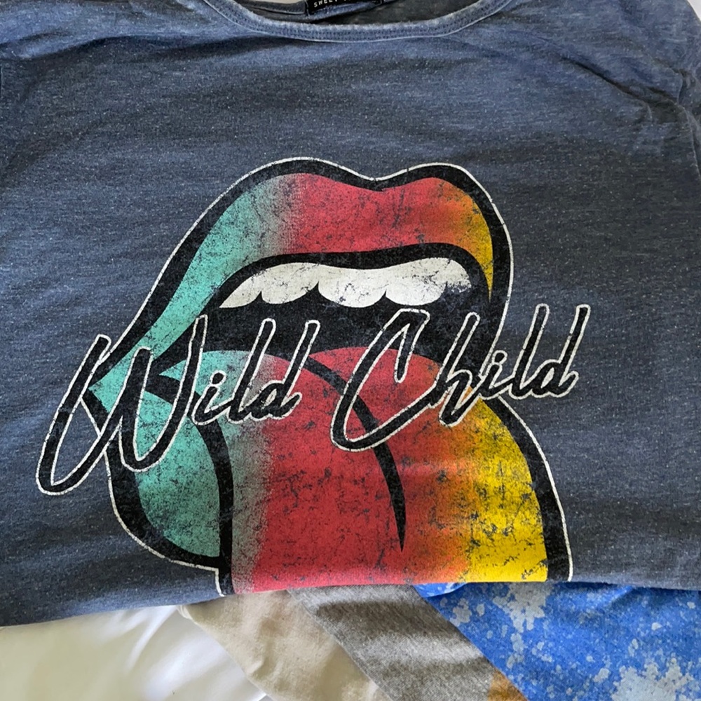 Graphic tshirt